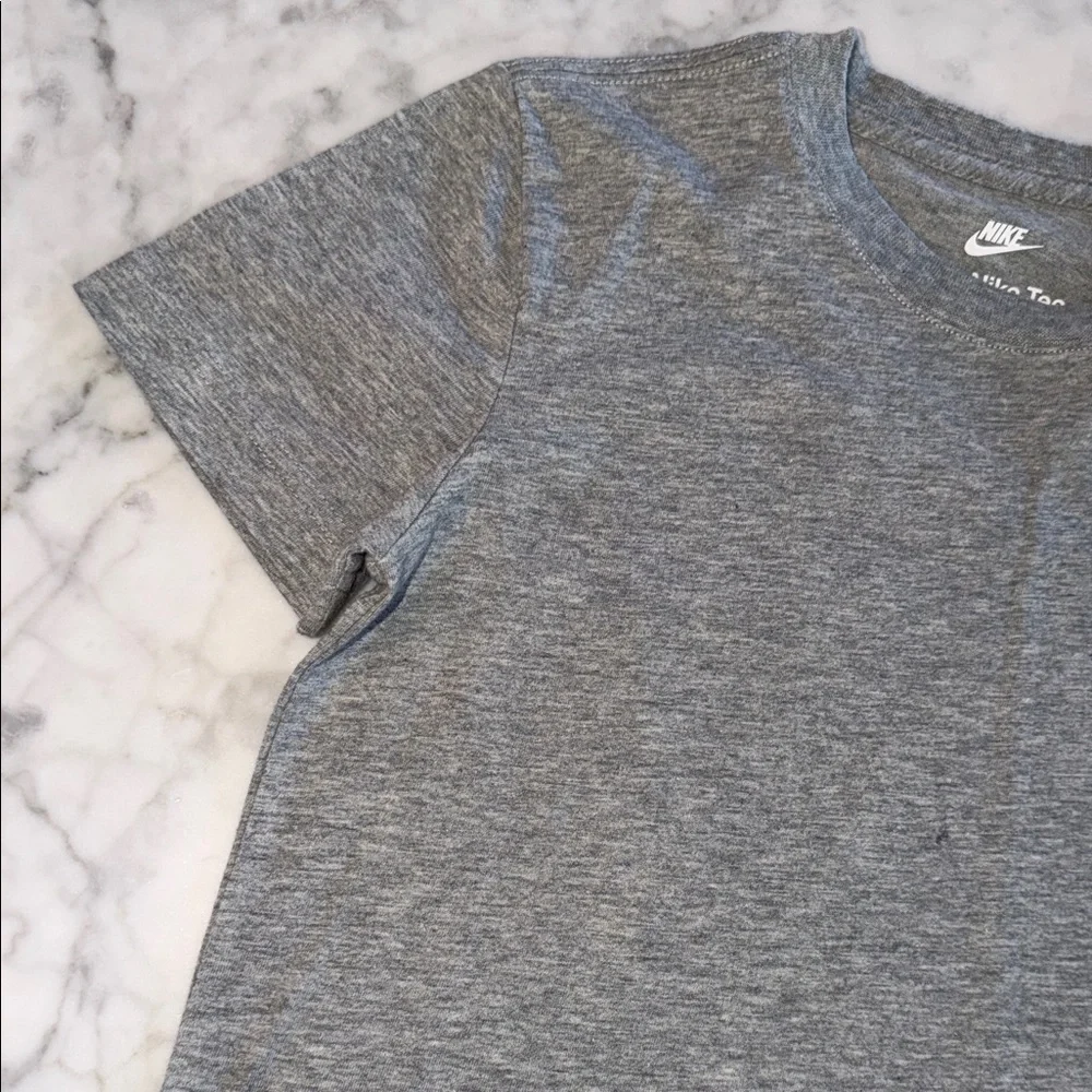 Nike Kids Heather Gray Short Sleeve Tee 7Y